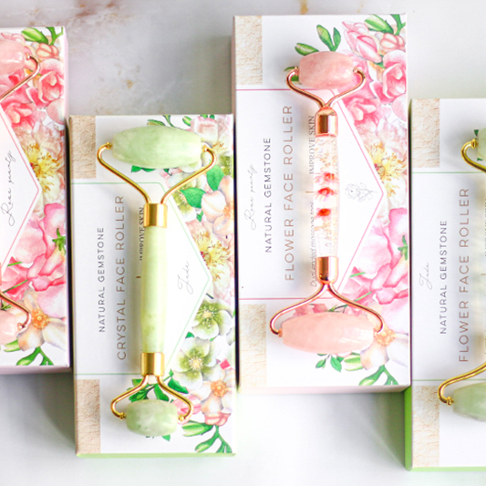 タンプ限定】フェイスパック&フェイスローラーセット | FLOWERiUM